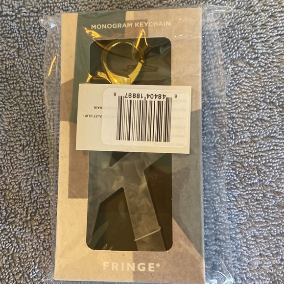 NWT NIB initial K keychain with key ring and latch - Picture 7 of 7